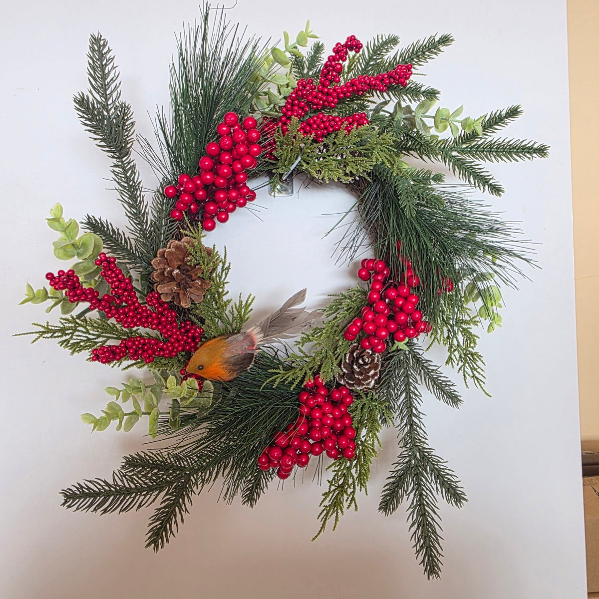 40cm Christmas Robin and Red Berry Wreath