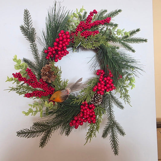 40cm Christmas Robin and Red Berry Wreath