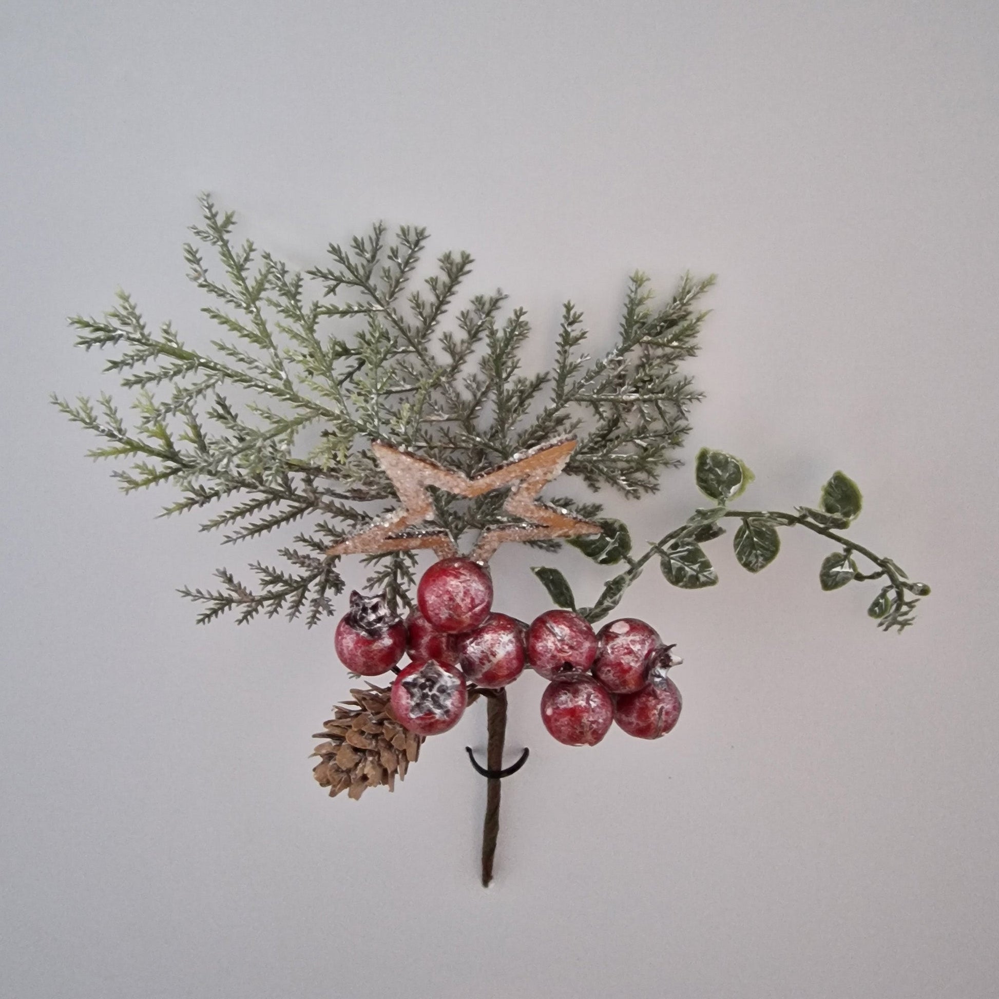Metallic Christmas Star/Berry Pick 3 Assorted Colours - Amor Flowers
